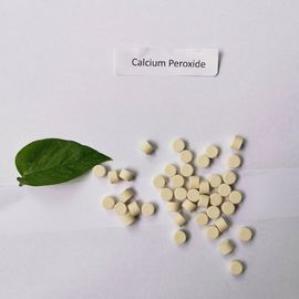 Tableta amarillenta del análisis del desinfectante el 60% de la semilla del peróxido del calcio del aditivo alimenticio