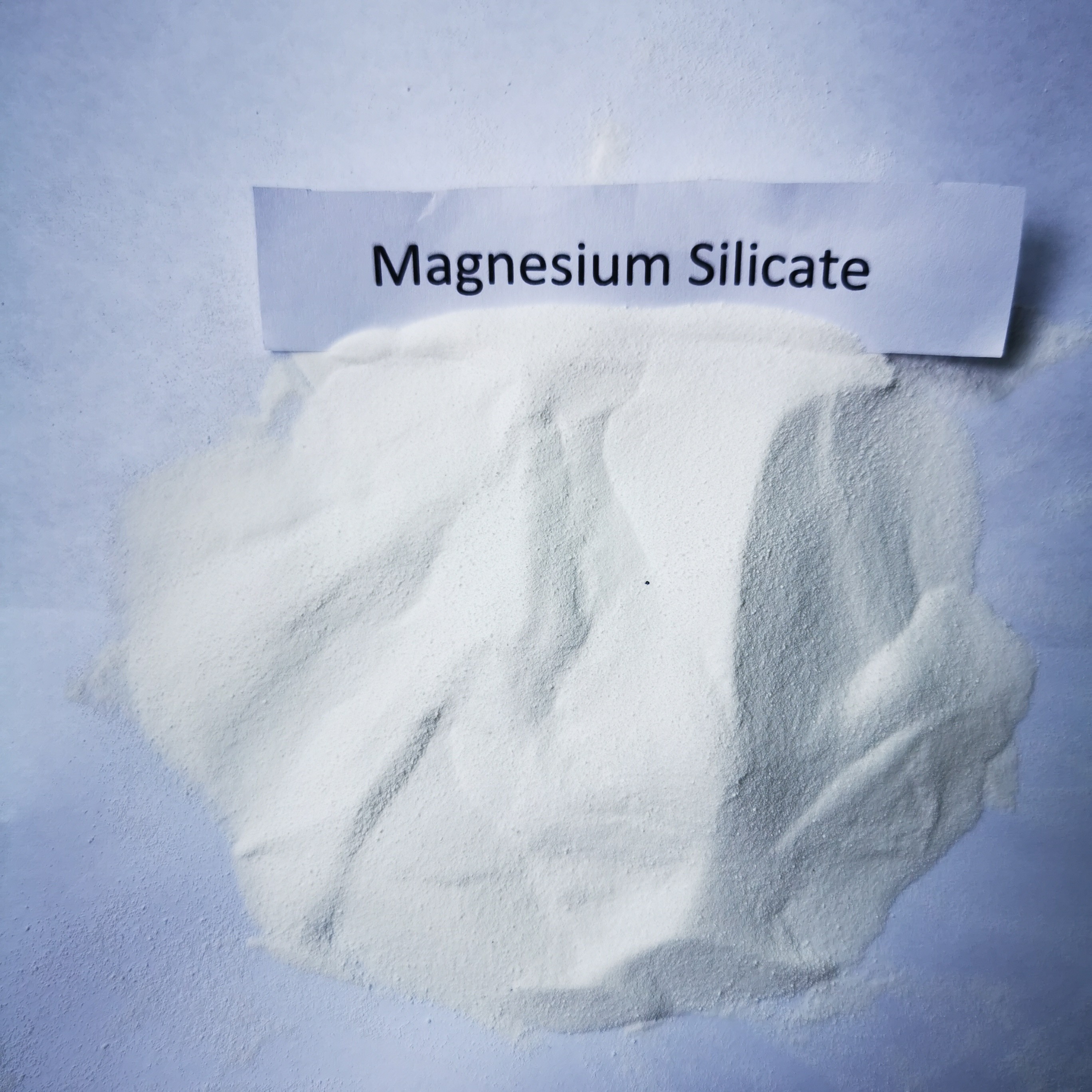 Adsorbente de silicato de magnesio utilizado en la industria del poliol